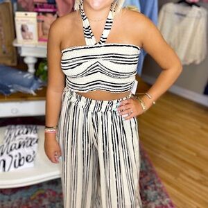 🆕🖤BLUE BUTTERCUP: Striped Halter Crop Top LARGE